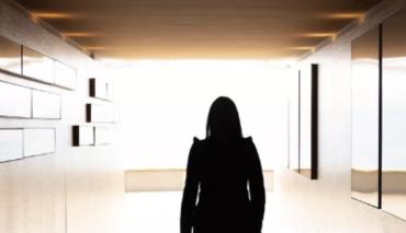 По телевидению показали сюжет о «привидении» в белорусской сельской школе 